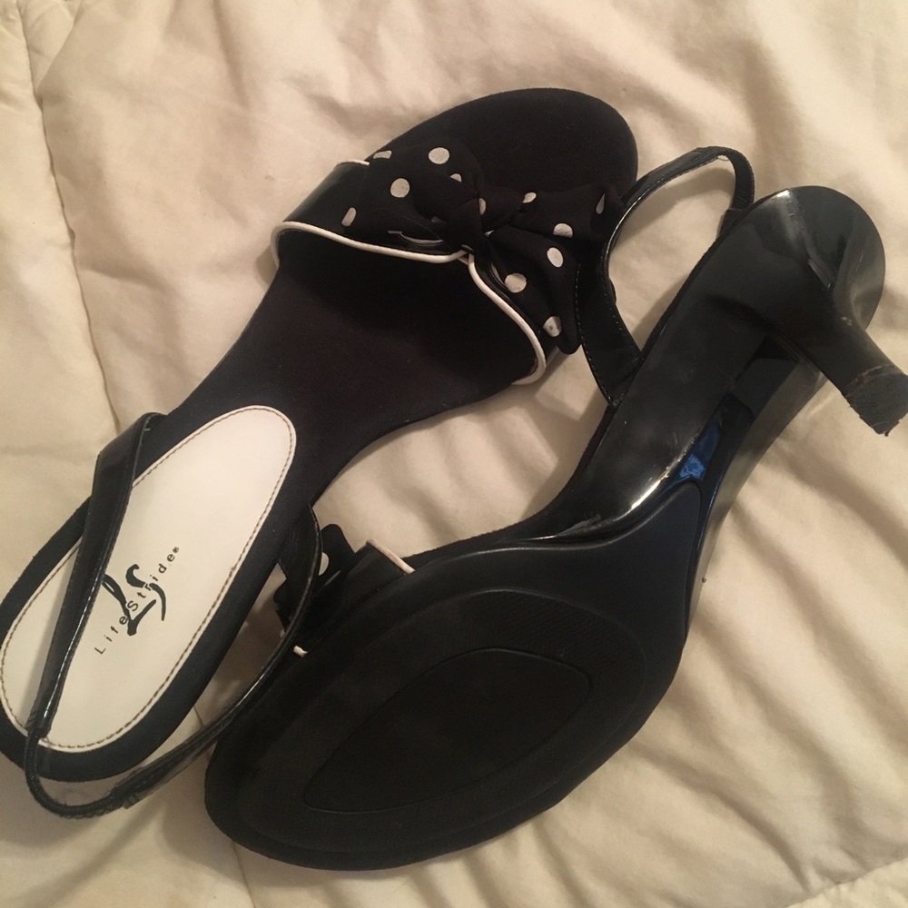 Shoes - Picture 2 of 4