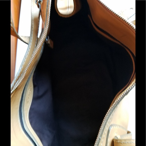 SOLD !!!!  Tod’s !!! sholder purse  camel color - Picture 6 of 7