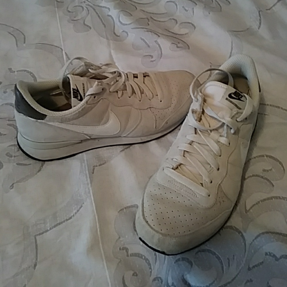 Vintage Nike sneaker