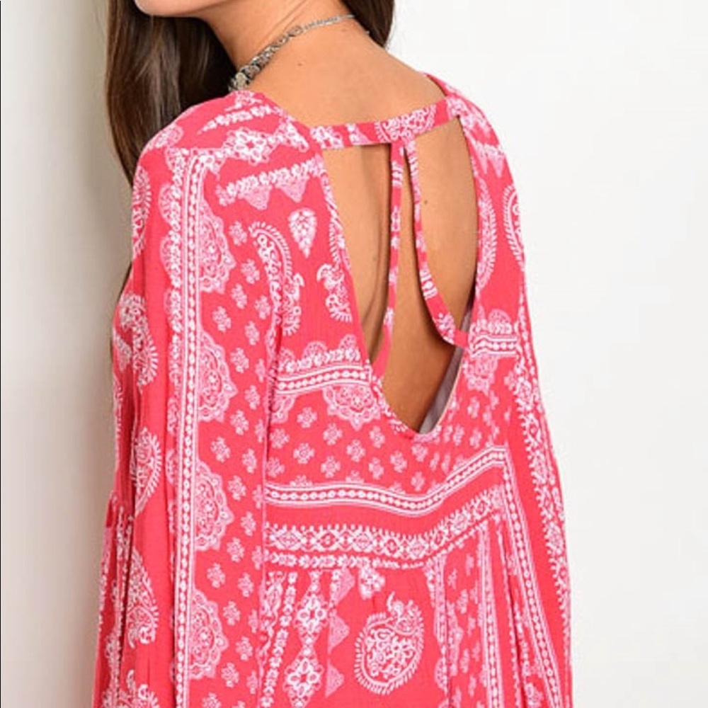 ❣️ Sale was 45$ down sizing ❣️ Belled sleeve dress - Picture 3 of 7