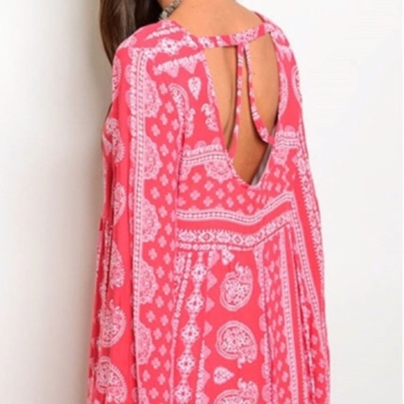 ❣️ Sale was 45$ down sizing ❣️ Belled sleeve dress - Picture 7 of 7