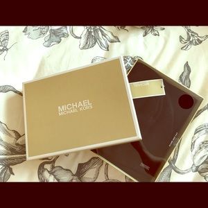 Michael Kors Hat & Scarf set