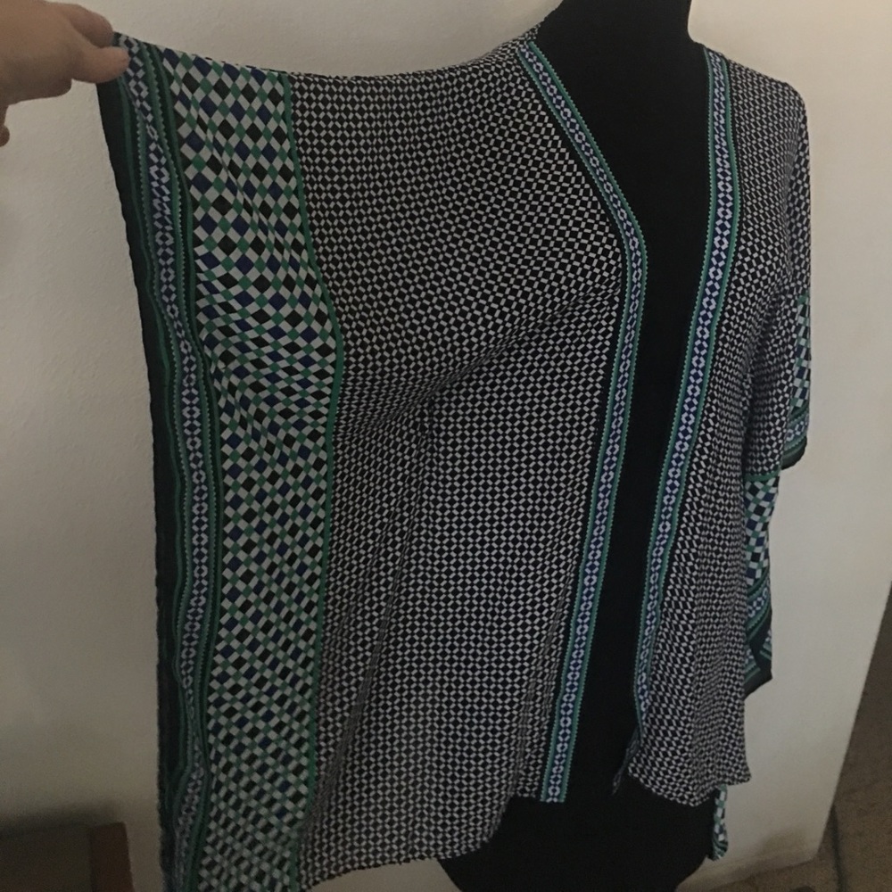 Violet + Claire Kimono - Picture 3 of 7