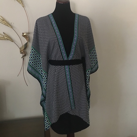 Violet + Claire Kimono - Picture 7 of 7