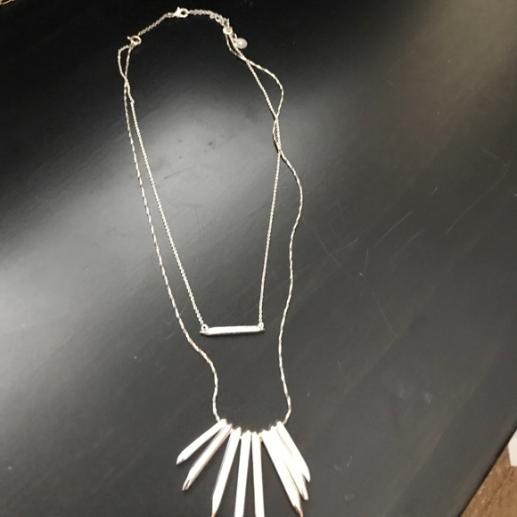 Stella & Dot Rebel Cluster Necklace - Picture 2 of 3