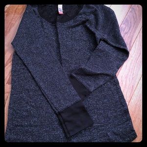 BNWOT  👚Black w/ silver sparkles shirt👚