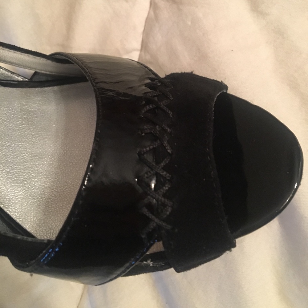 Heels - Picture 4 of 6
