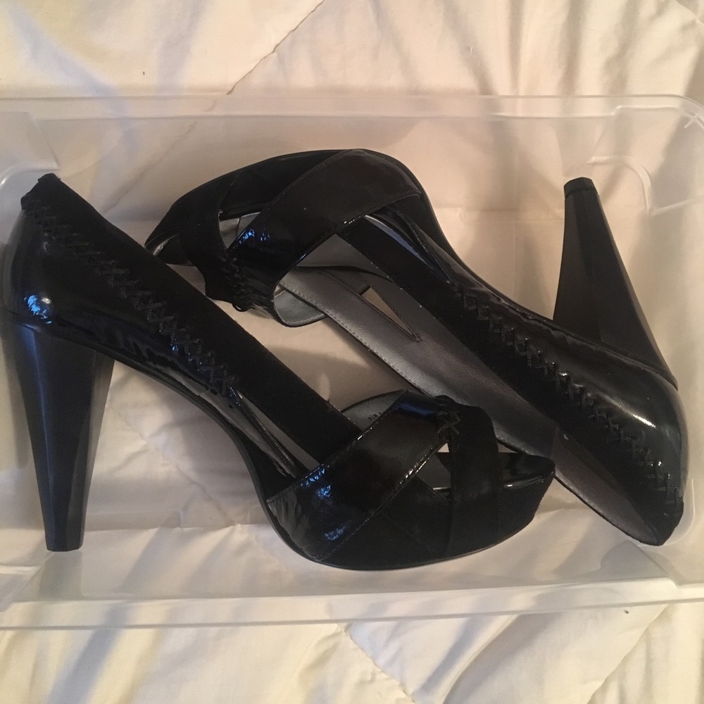 Heels - Picture 6 of 6