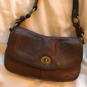 💛 AUTHENTIC COACH HANDBAG 💛