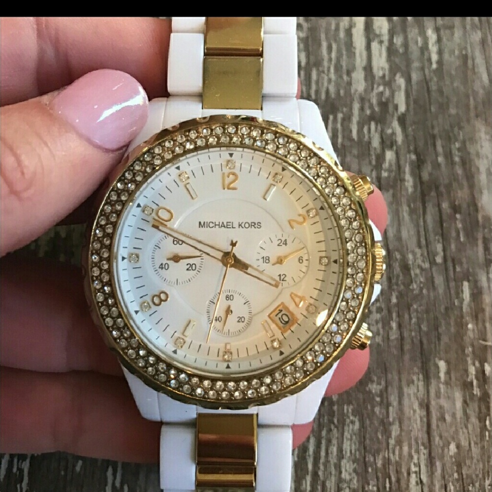 Mk watch