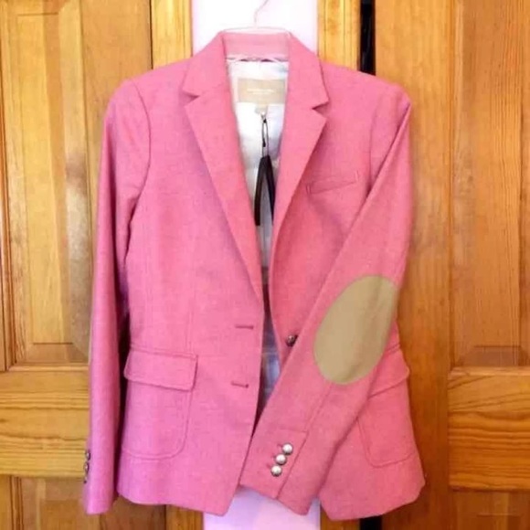 Banana Republic Jackets & Blazers - NWT gorgeous Banana Republic blazer. Size 2