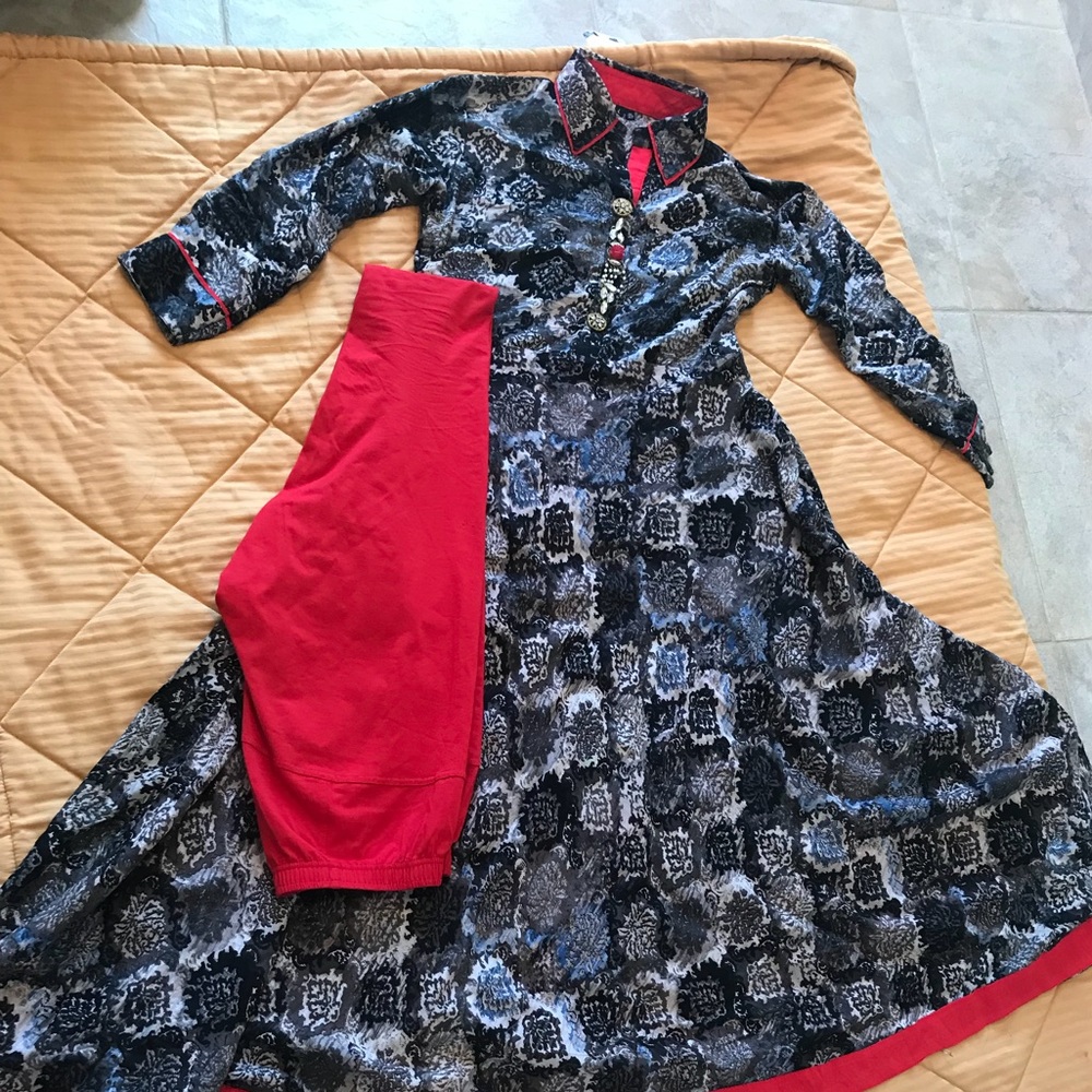Indian kurti and leggings