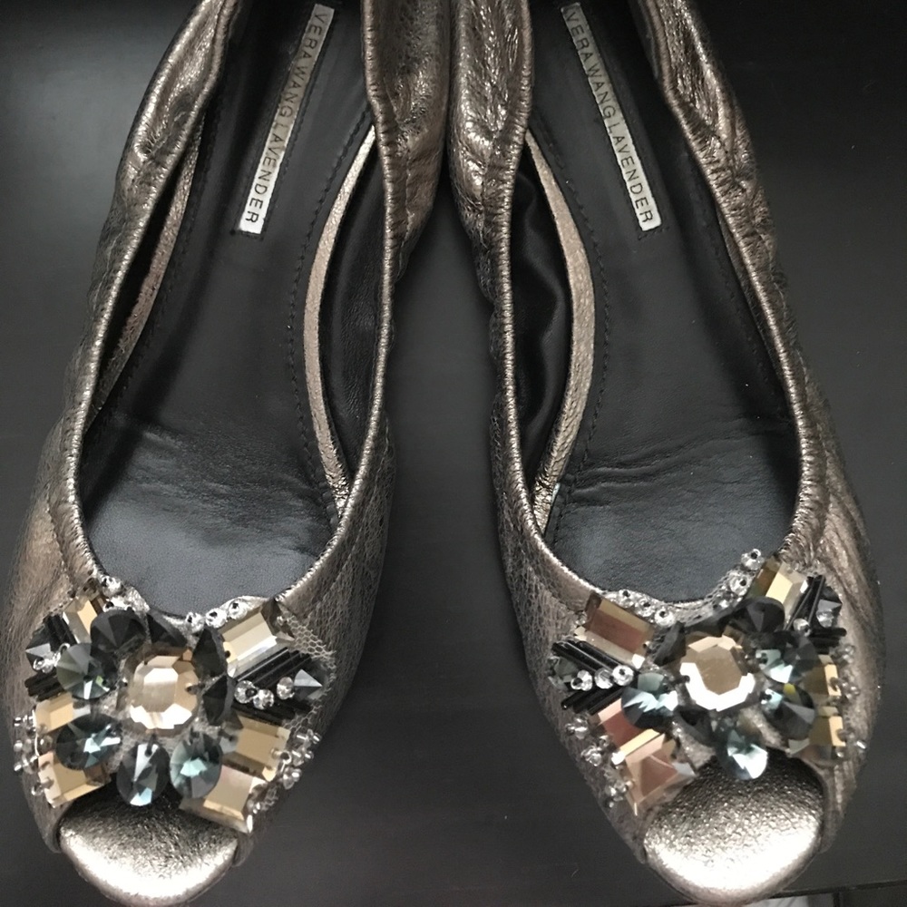 Vera Wang Lucita flats