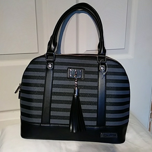 ADRIENNE VITTADINI BAG - Picture 1 of 4