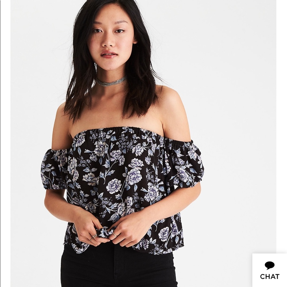 American Eagle Off-the-shoulder top