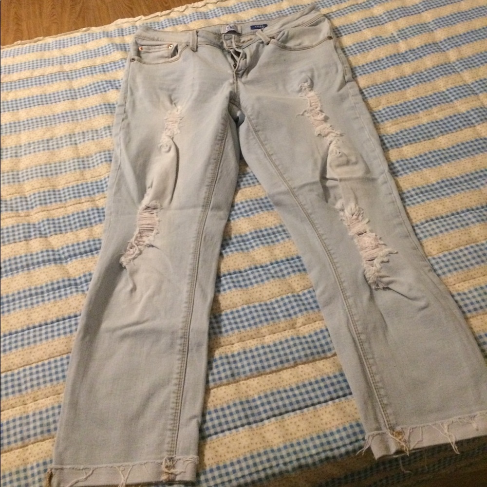 Distress Light Washed Mom Jeans