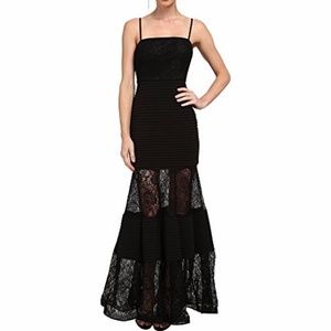 Jessica Simpson Women's Gown with Lace Tiers