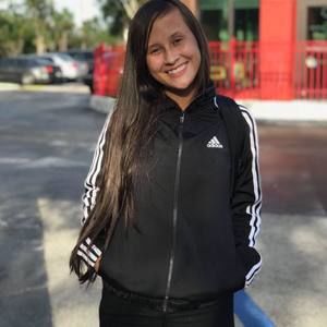 Meet your Posher, Valentina