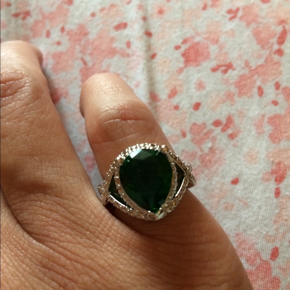 Size 6 Ring