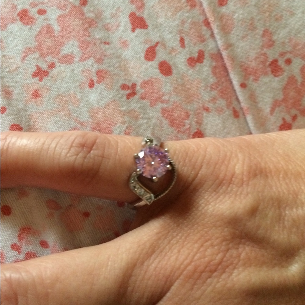 Size 6 Ring
