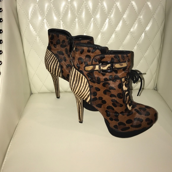 Sam Edelman Uma Bootie - Picture 3 of 3