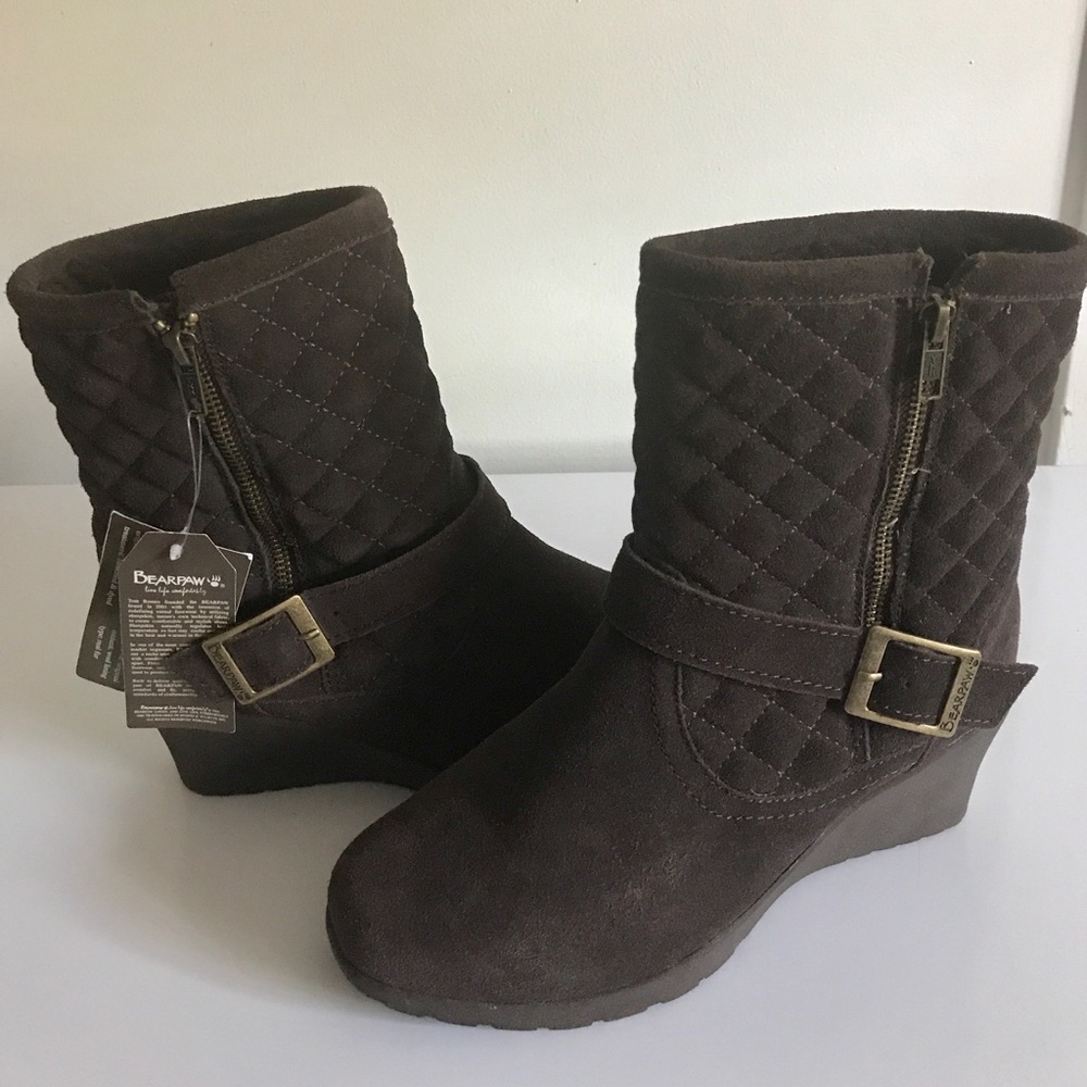NWT BearPaw Wedge Boots