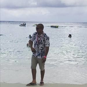 Meet your Posher, Gabriel