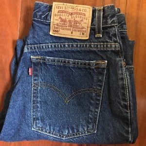 Levi 550 red tab vintage high wasted tapered leg