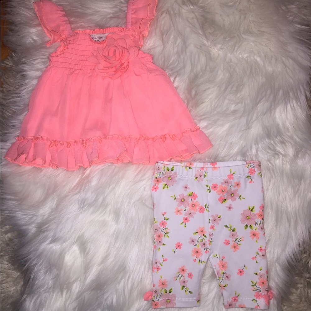Baby girl outfit size 0-3
