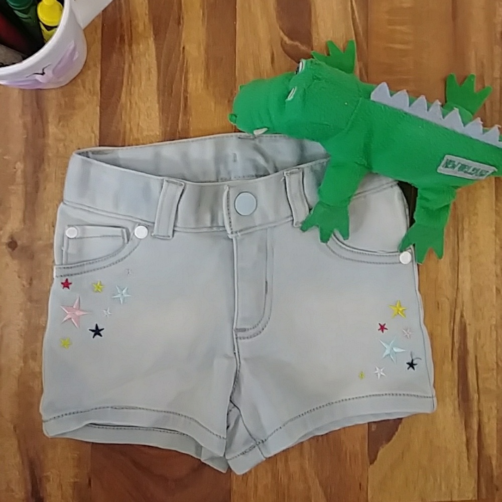 **DONATED**Toddler Star Shorts 2T