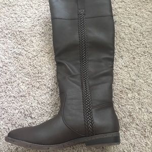 NWT Rampage brown braided boots