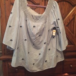 NWT - Elephant off the shoulder blouse - 3x