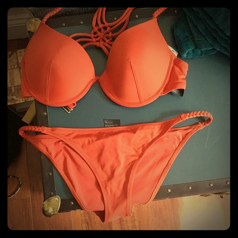 Bathing suit