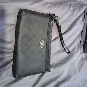 Coach double wrislet