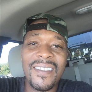 Meet your Posher, Wayne