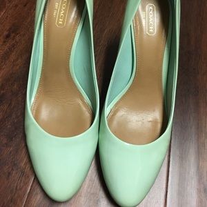Coach mint green patent leather pumps 9