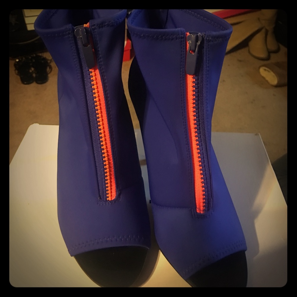 Berassi aldo pump blue with orange zipper