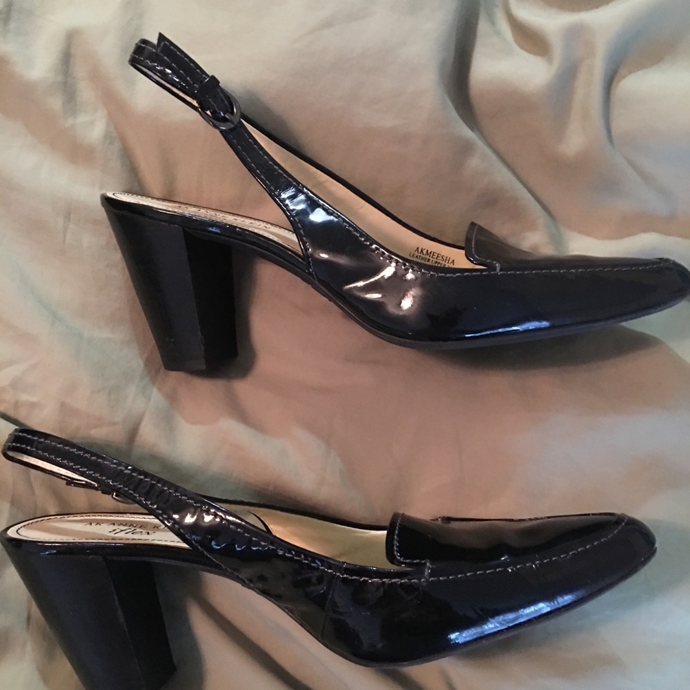 Anne Klein pumps
