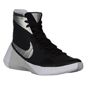 Black Men’s 2015 Nike Hyperdunks