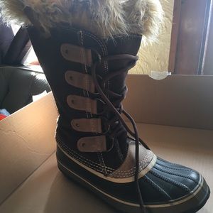 Sorel Joan of Arctic winter boots