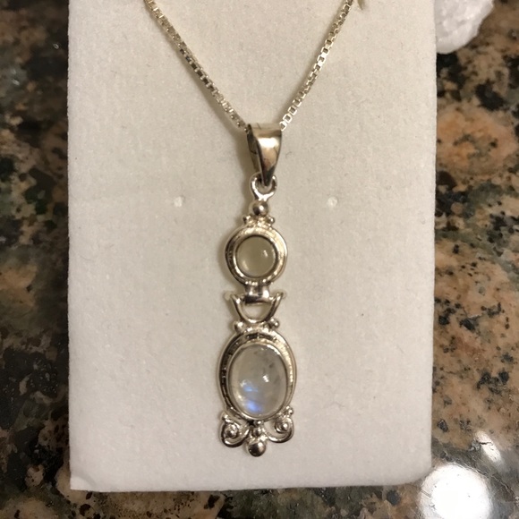 Jewelry - STERLING SILVER GENUINE RAINBOW MOONSTONE NIB