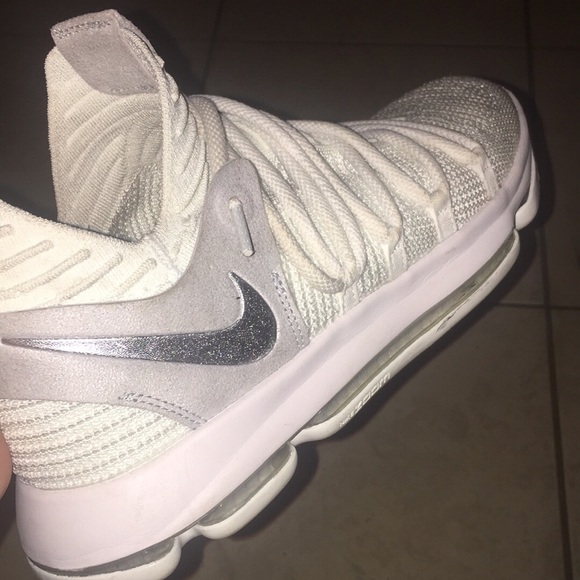 KD 10s - Picture 3 of 4