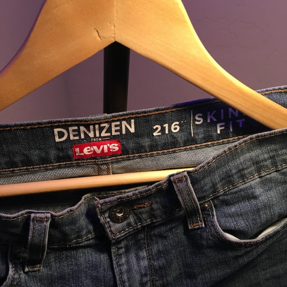 Levi Jeans - Picture 2 of 2