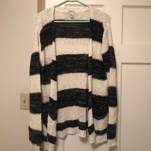 Black and White Stripped Cardigan from Forever 21