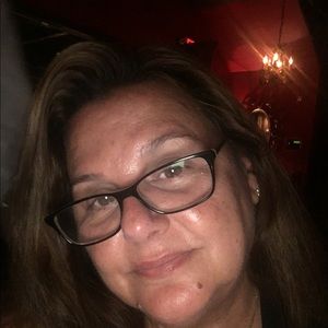 Meet your Posher, Mercedes