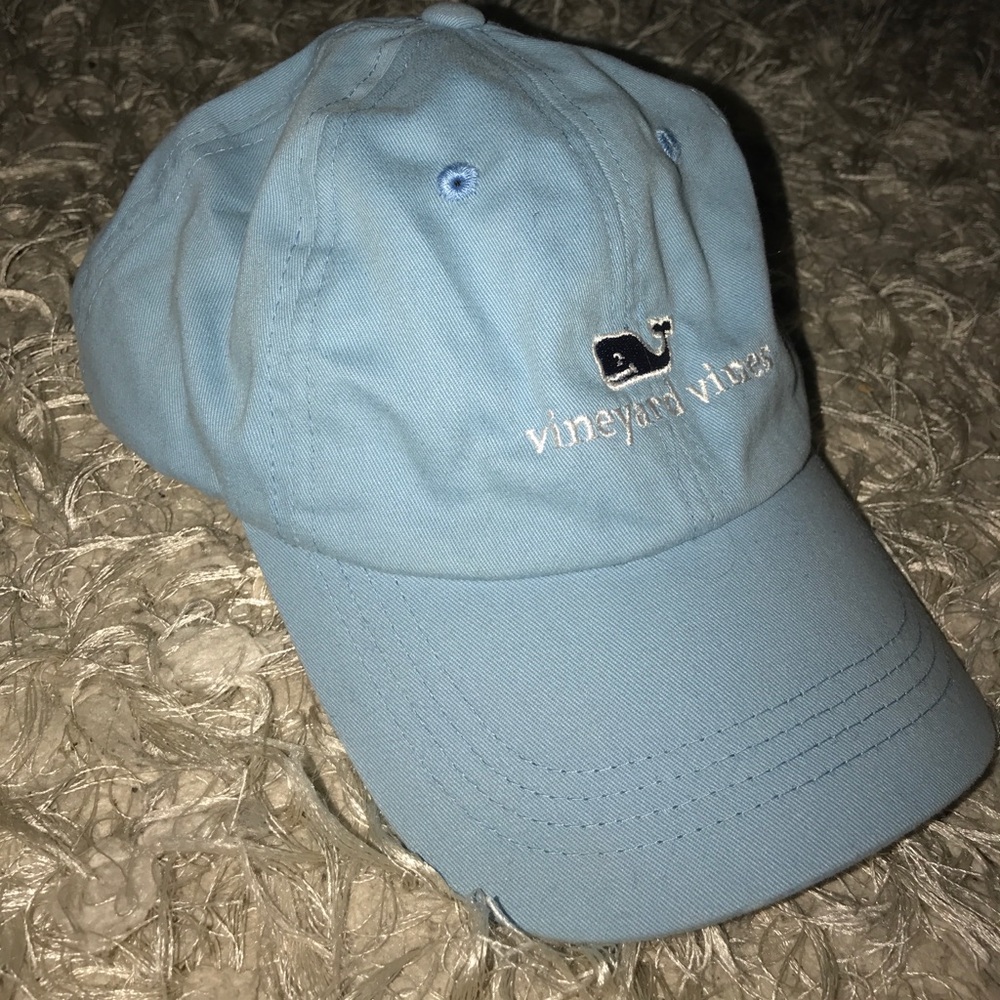 Vineyard Vines baseball cap!