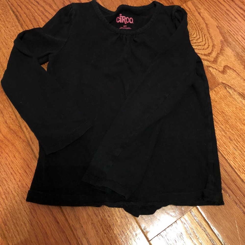 EUC Black long sleeve shirt
