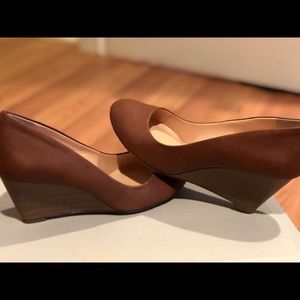 Jessica Simpson brown wedges