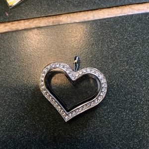 Origami Owl medium heart locket
