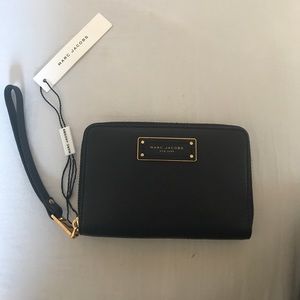 NWT Marc Jacobs wallet!!